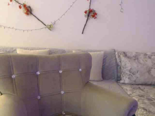 goodSnowQueen webcam