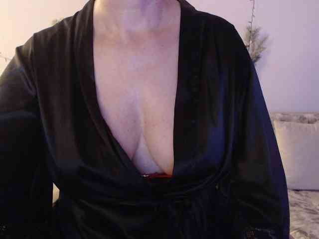 goodSnowQueen webcam