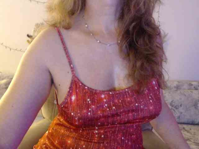 goodSnowQueen webcam