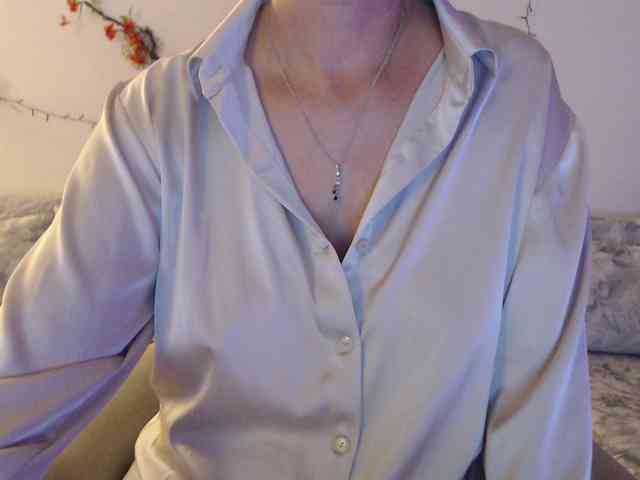 goodSnowQueen's webcam live show