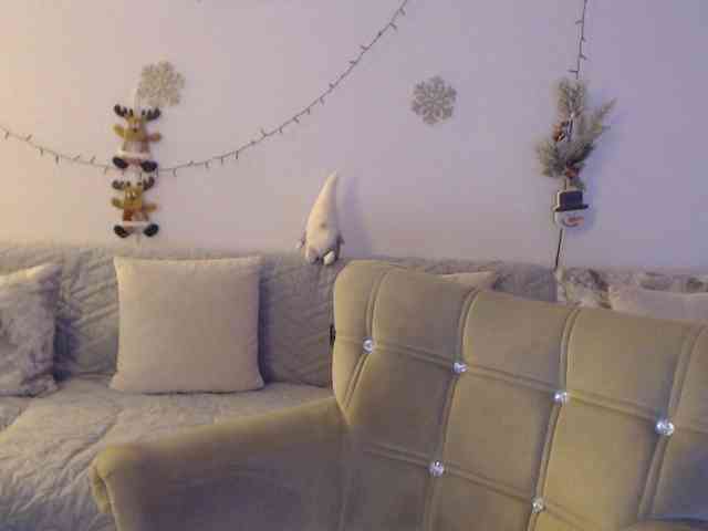 goodSnowQueen goodSnowQueen