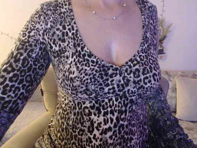 goodSnowQueen goodSnowQueen