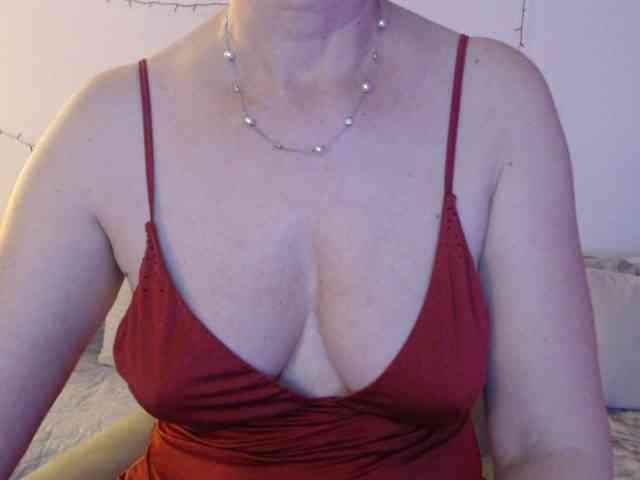 goodSnowQueen webcam