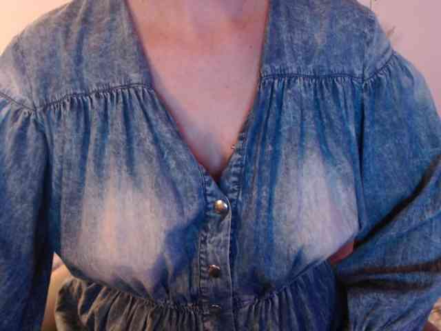 goodSnowQueen webcam