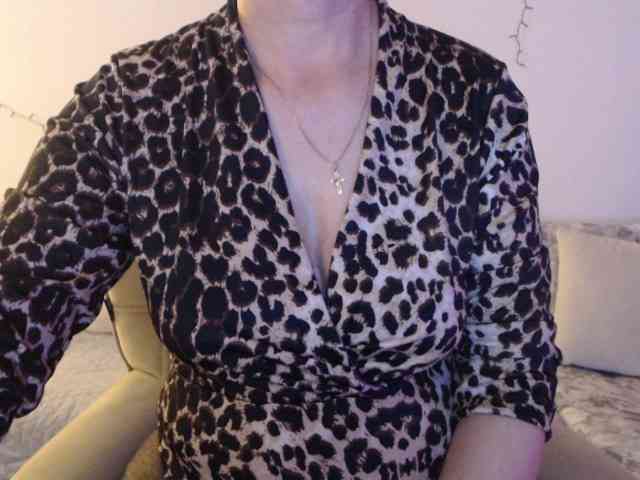 goodSnowQueen webcam