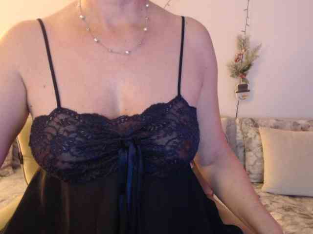 goodSnowQueen webcam