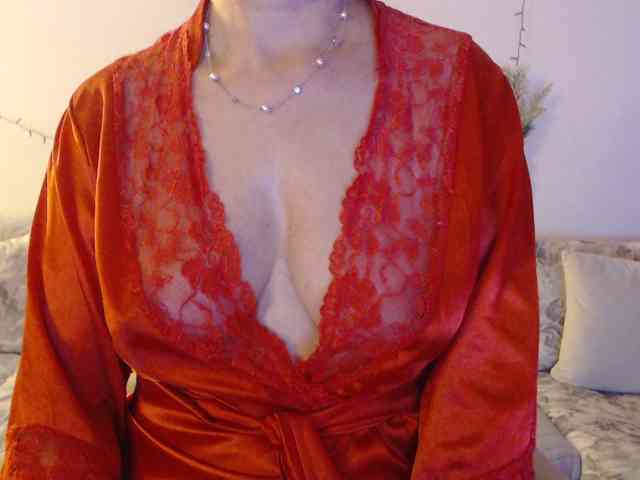 goodSnowQueen webcam