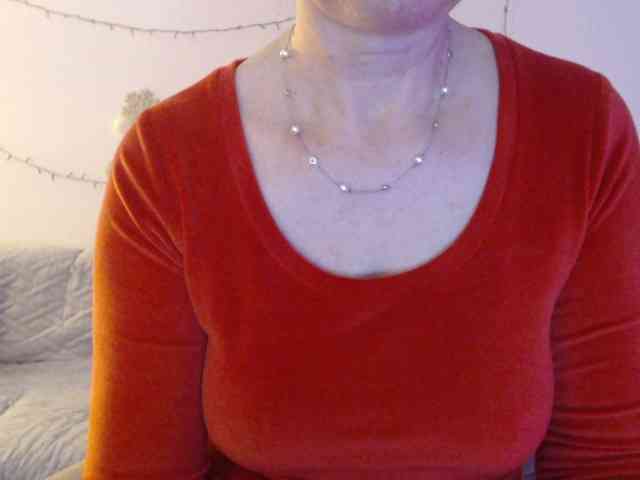 goodSnowQueen webcam