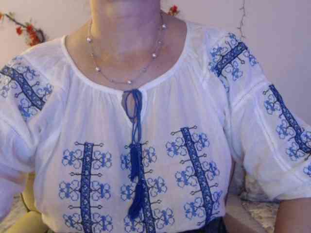 goodSnowQueen webcam