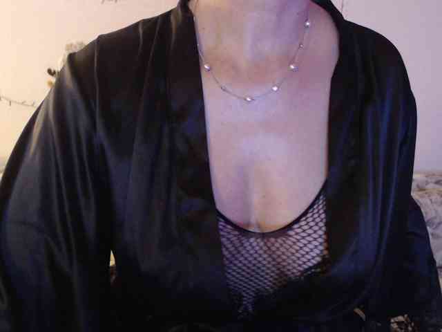 goodSnowQueen goodSnowQueen