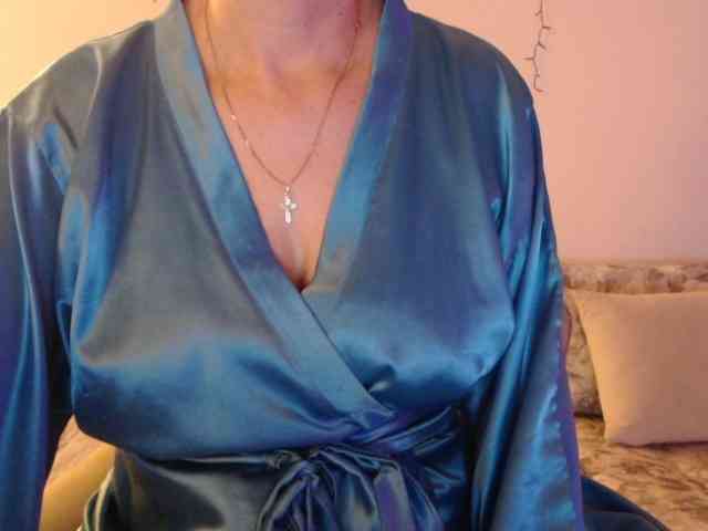 goodSnowQueen goodSnowQueen