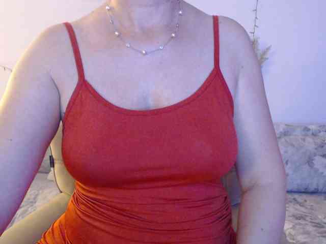 goodSnowQueen webcam