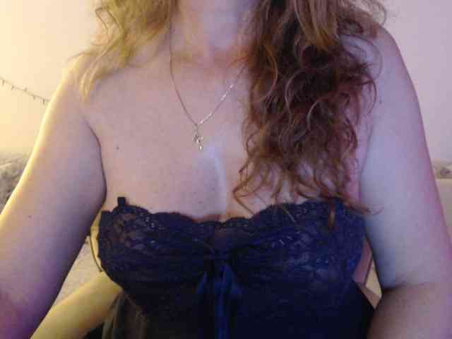 goodSnowQueen webcam