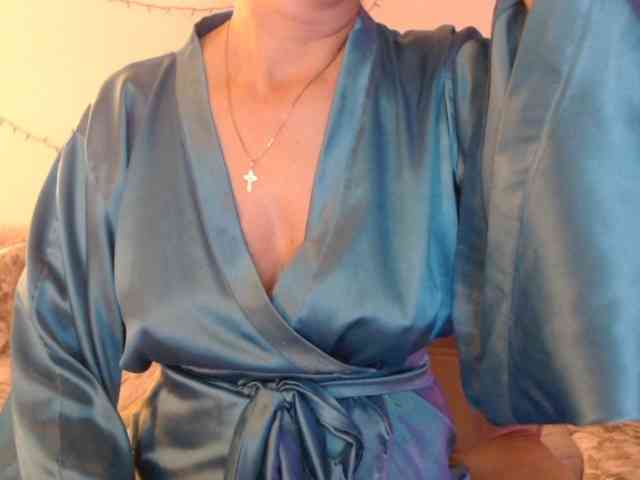 goodSnowQueen webcam