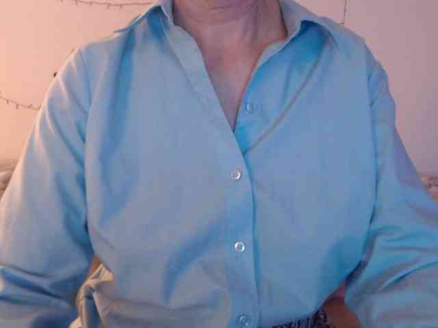 goodSnowQueen goodSnowQueen