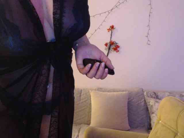 goodSnowQueen goodSnowQueen