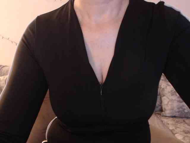 goodSnowQueen webcam