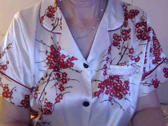 goodSnowQueen webcam