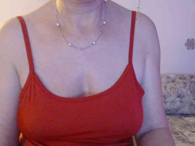 goodSnowQueen webcam