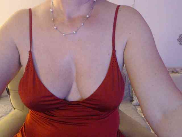 goodSnowQueen webcam