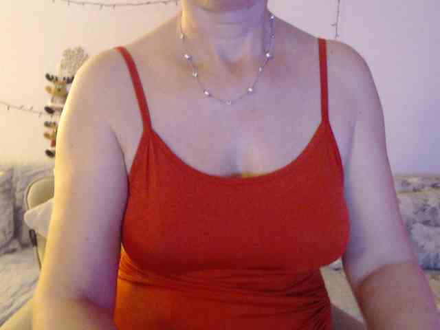 goodSnowQueen webcam