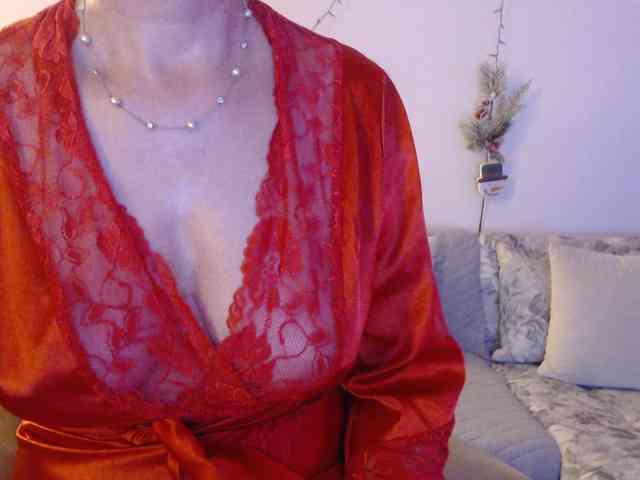 goodSnowQueen webcam