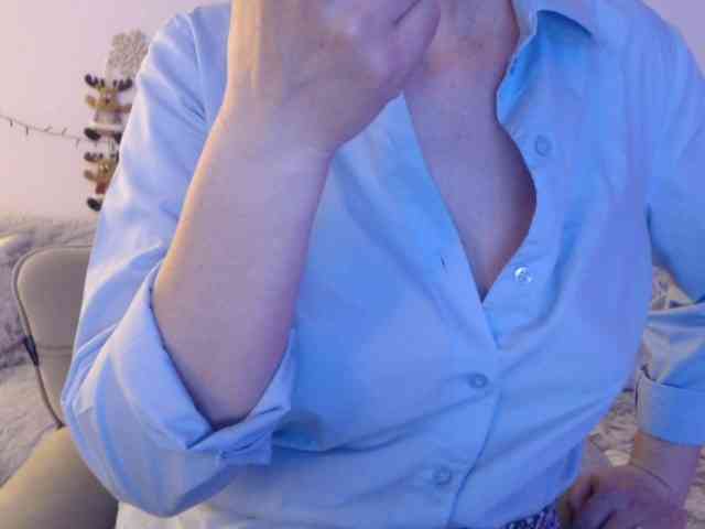 goodSnowQueen webcam