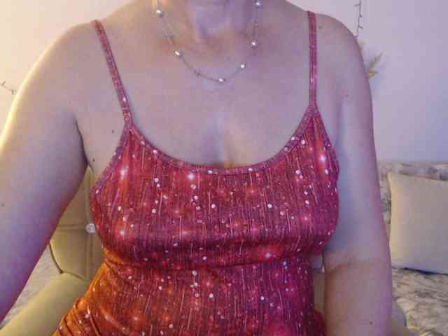 goodSnowQueen webcam