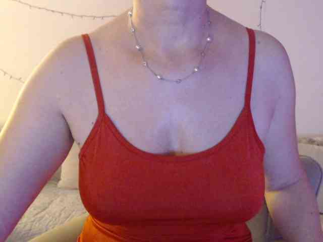 goodSnowQueen webcam