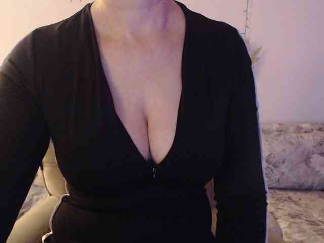 goodSnowQueen webcam