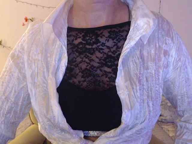 goodSnowQueen webcam