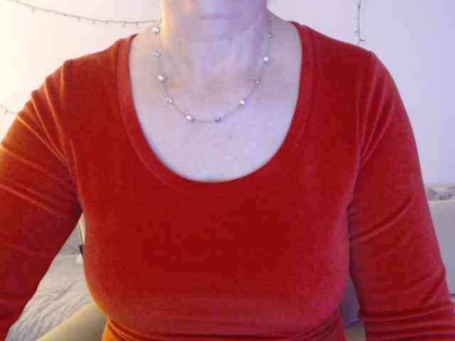 goodSnowQueen webcam