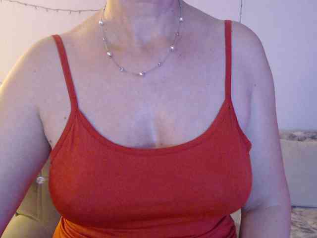 goodSnowQueen webcam