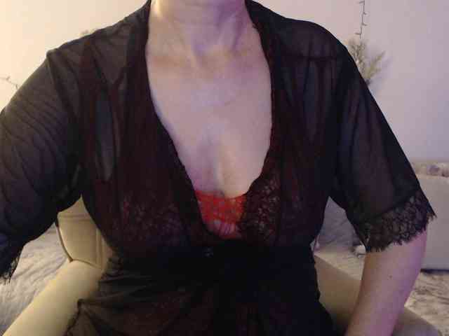 goodSnowQueen webcam