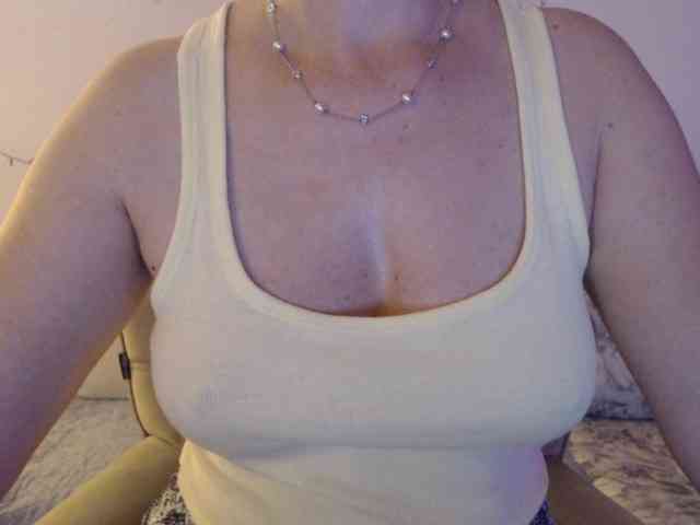 goodSnowQueen goodSnowQueen