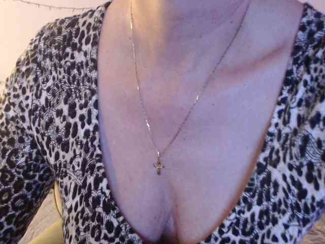 goodSnowQueen goodSnowQueen