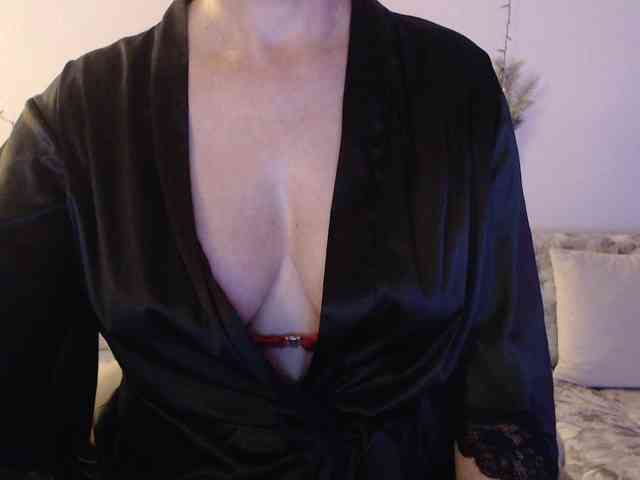 goodSnowQueen goodSnowQueen