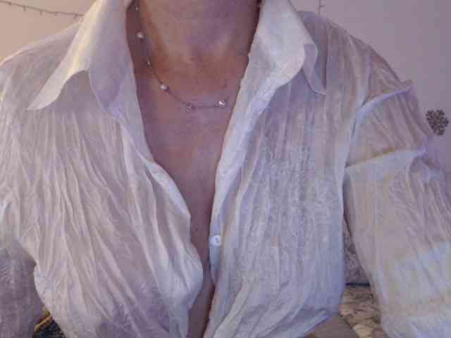 goodSnowQueen webcam