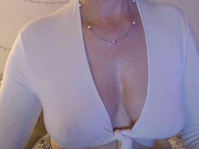 goodSnowQueen goodSnowQueen