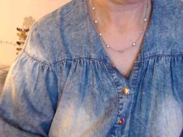 goodSnowQueen webcam