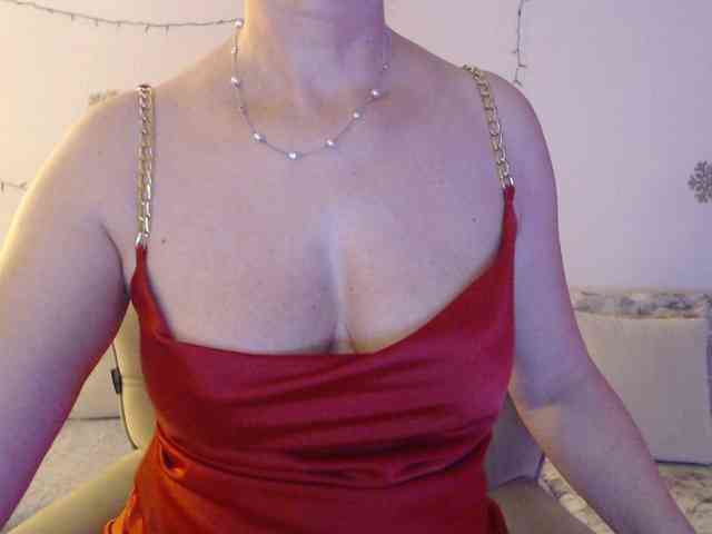 goodSnowQueen webcam