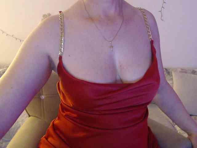 goodSnowQueen webcam