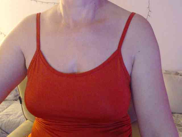 goodSnowQueen webcam