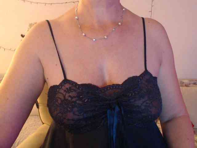 goodSnowQueen goodSnowQueen