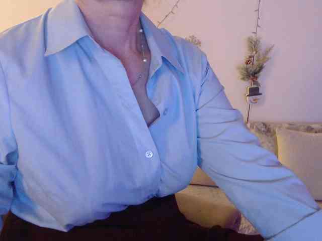 goodSnowQueen webcam