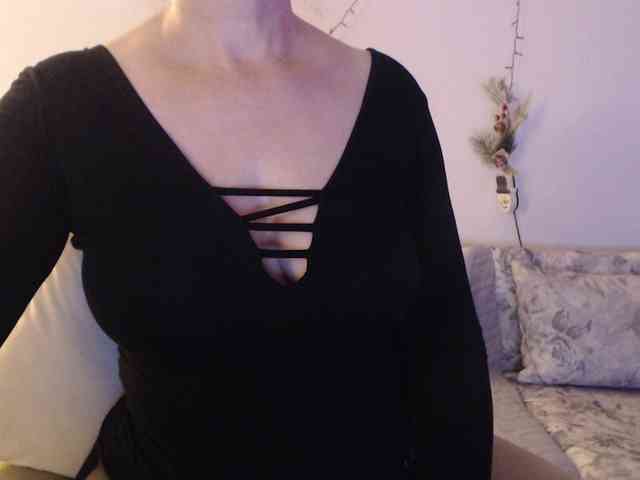 goodSnowQueen webcam