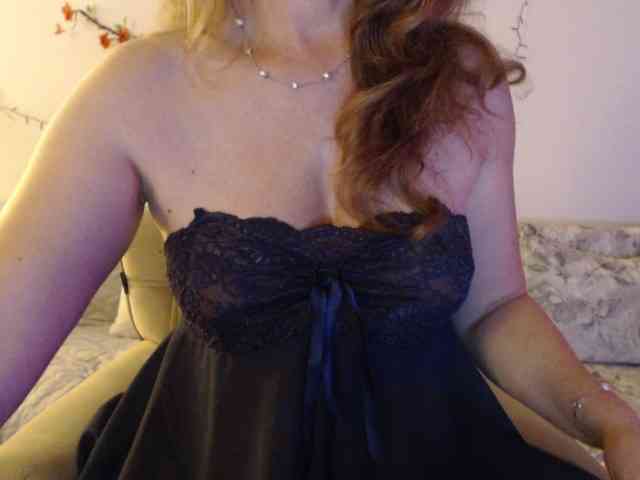 goodSnowQueen webcam