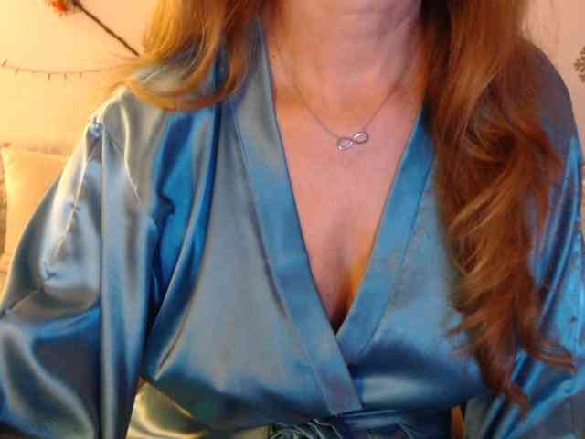 goodSnowQueen webcam