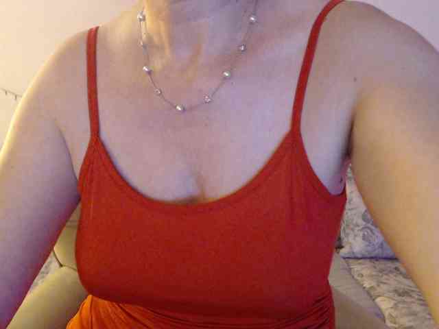 goodSnowQueen webcam