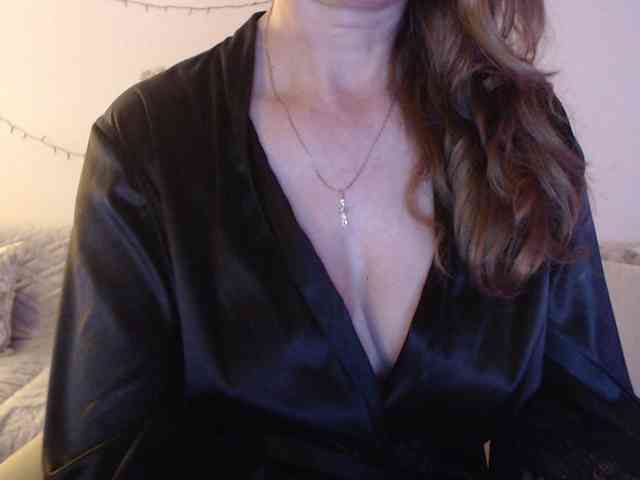 goodSnowQueen webcam